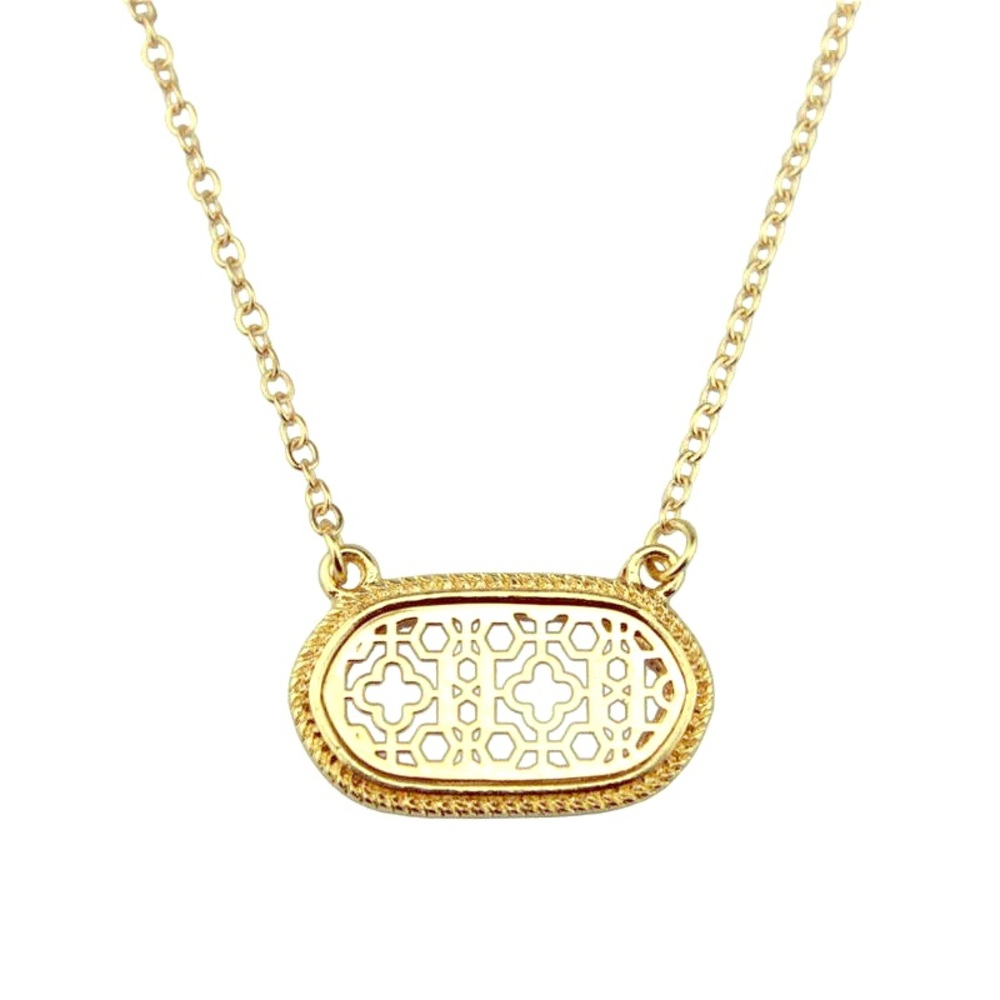 Filigree oval gold necklace pendant